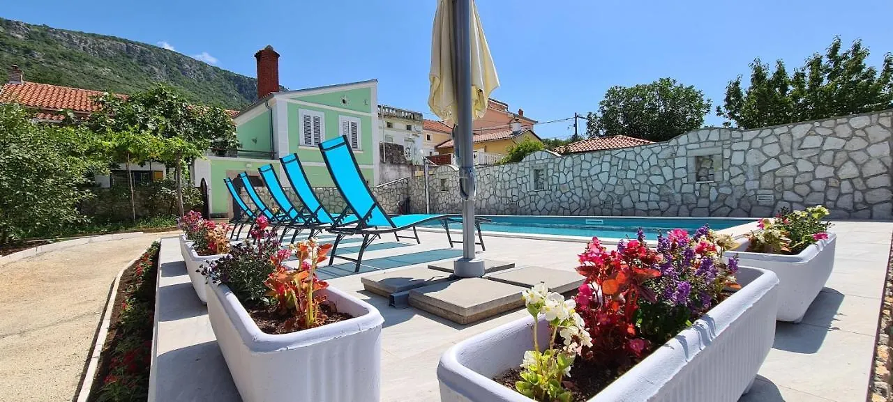 Holiday Home Green Point 0*, Grizane-Belgrad